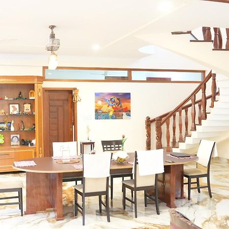 French Courtyard House Hotel บังกาลอร์ ภายนอก รูปภาพ